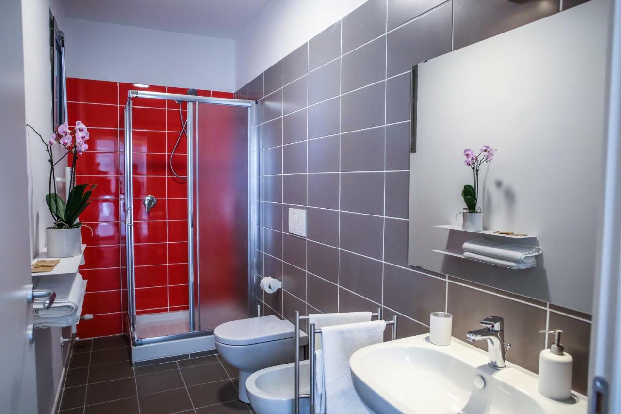 B&B Warmup Grosseto - Parcheggio Incluso Nella Corte Interna 외부 사진